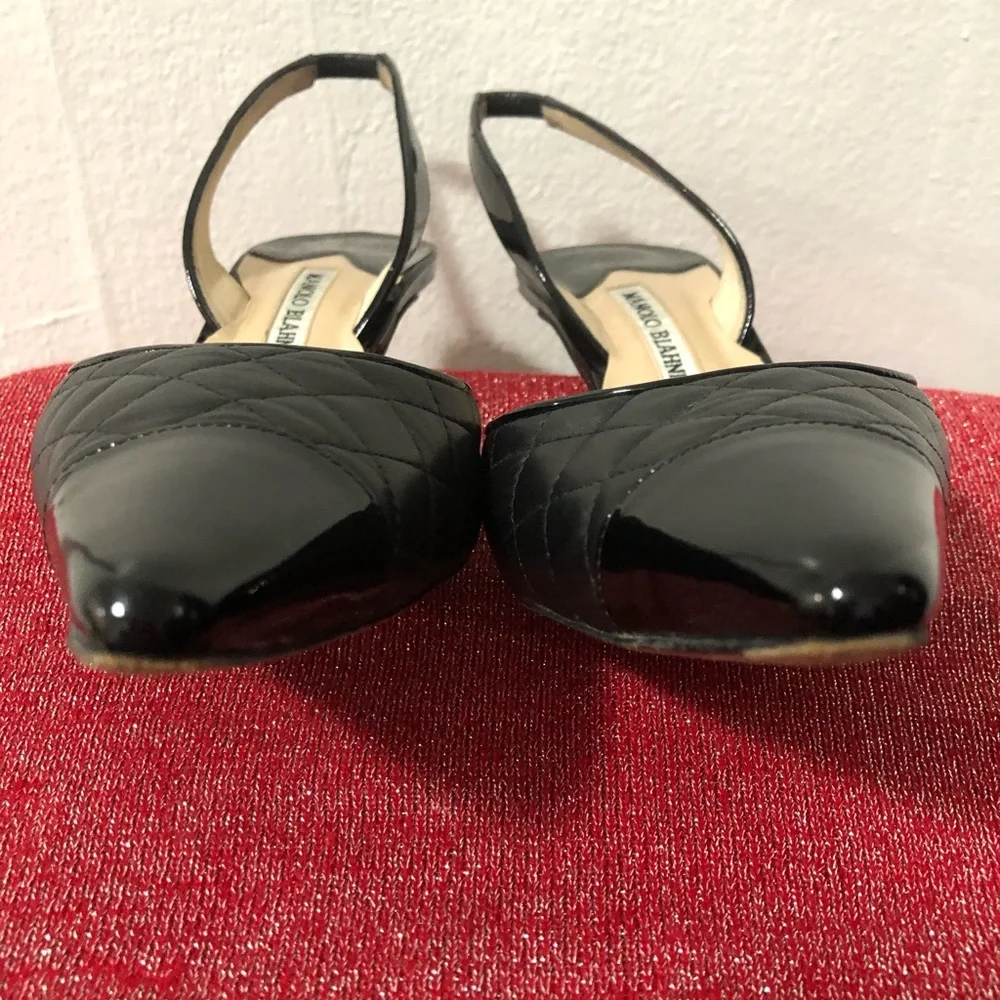 Authentic Manolo Blahnik quilted leather slingback heels. - Picture 4 of 17